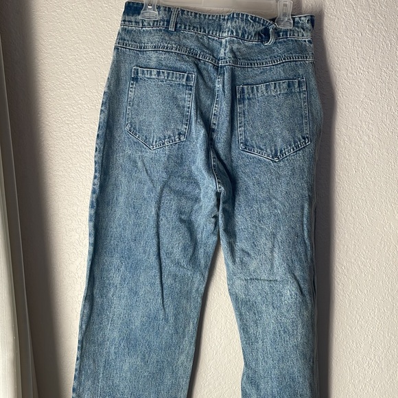 New never worn jeans - Picture 3 of 3